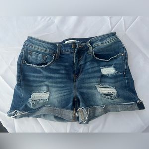 VIGOSS
Marley Mid Rise Cuff Distressed Short